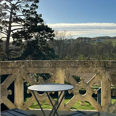 Chateau De Moulede Гостевой дом
