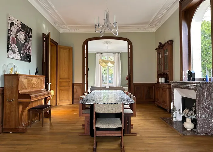 Chateau De Moulede 3* Linars