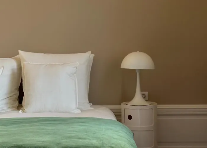 Guest house Chateau De Moulede